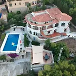 Guest In Maryvilla Amazing View *